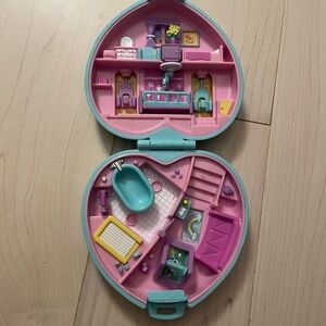 VINTAGE POLLY POCKET DOLL HOUSE💋🍯